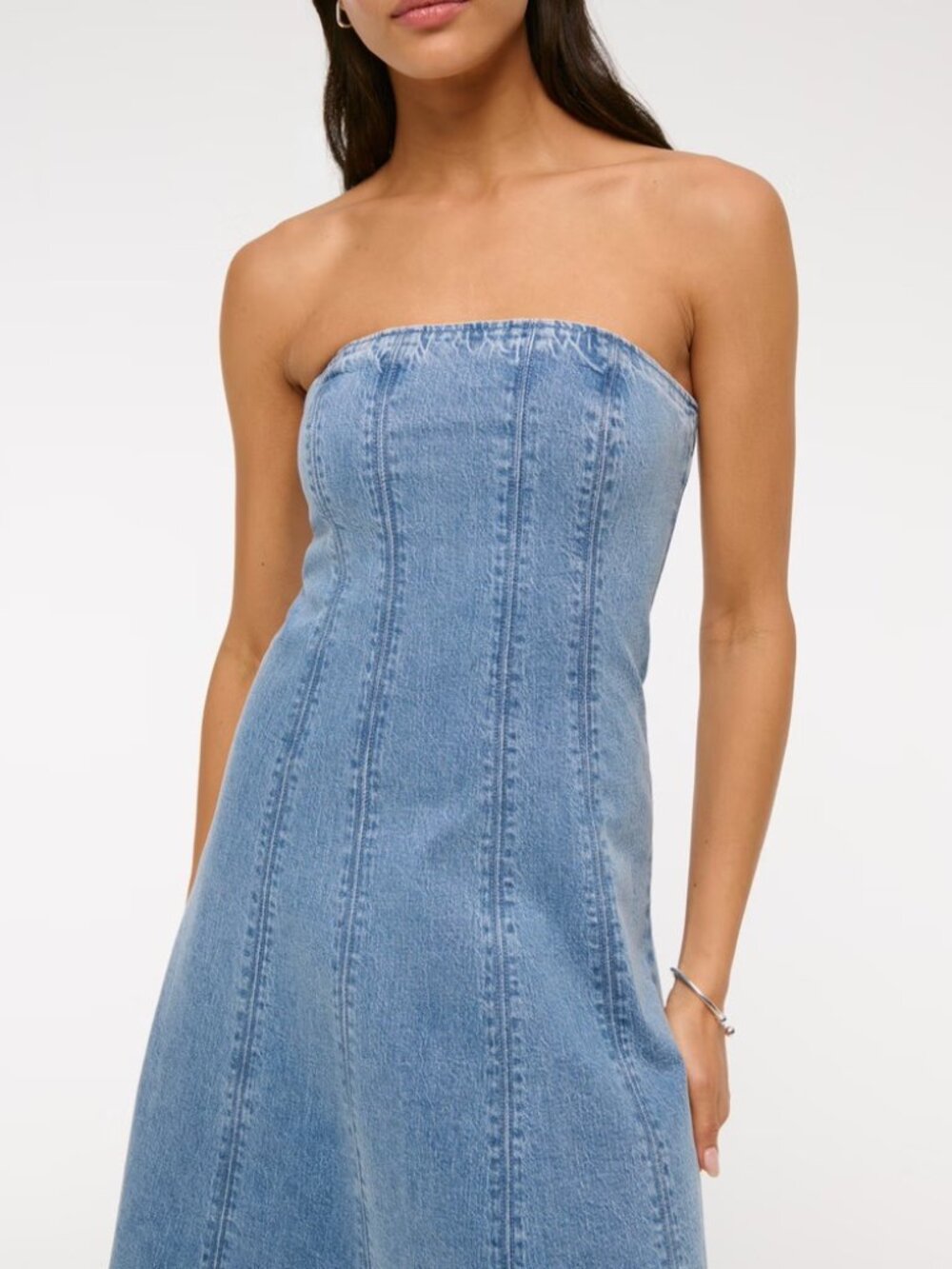 Abercrombie & Fitch The A&F Mila Strapless Denim Midi Dress - Picture 3 of 5